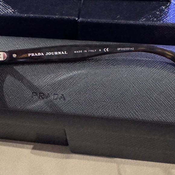 Prada eyeglasses - Picture 3 of 4